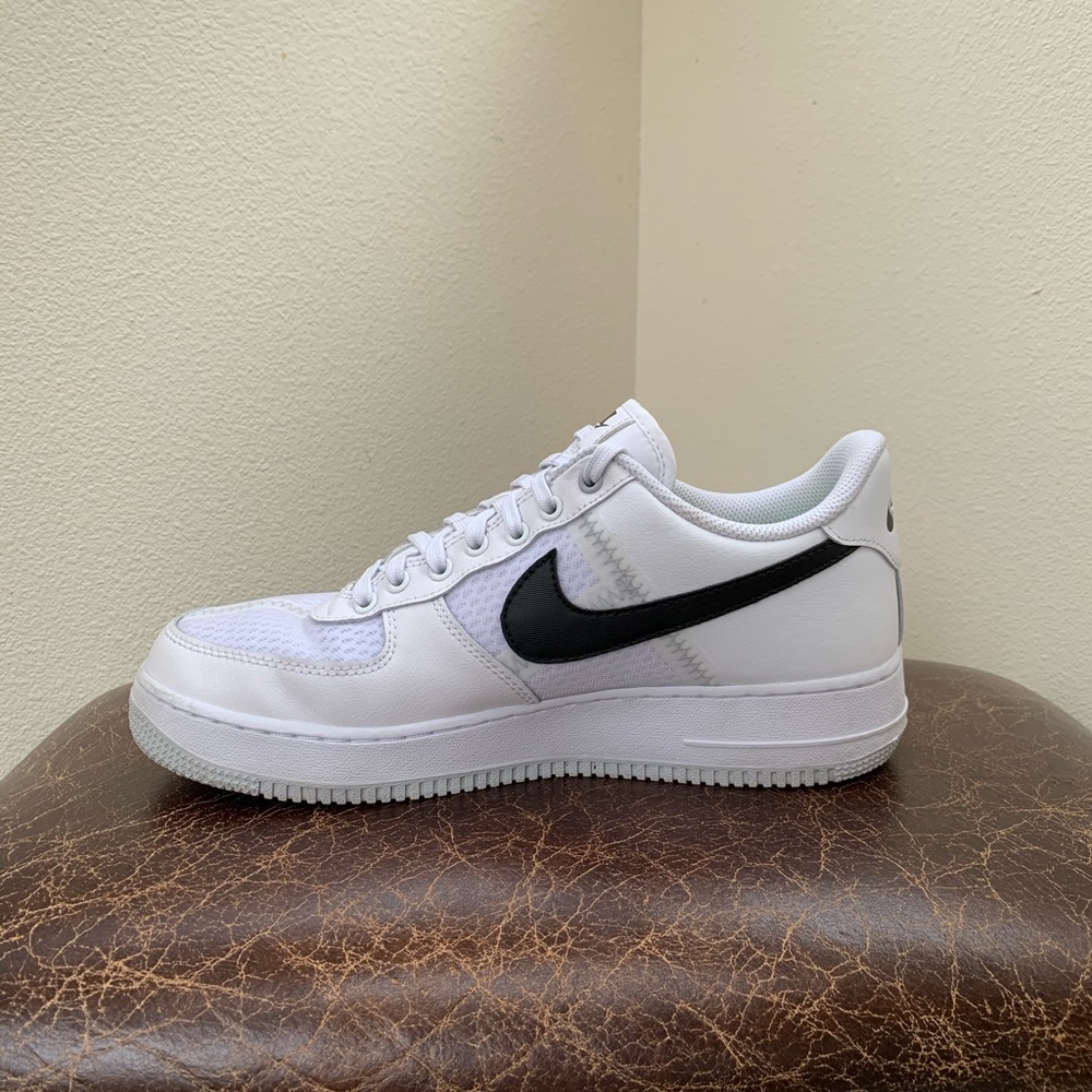 Nike Air Force 1 LV8